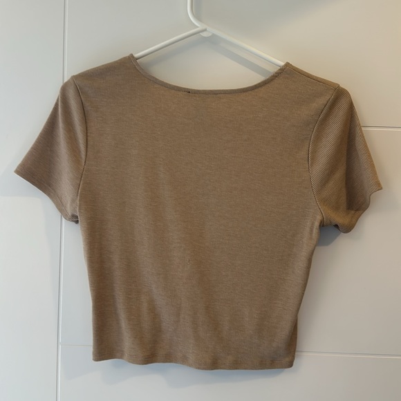 Beige Cropped top - Picture 2 of 4